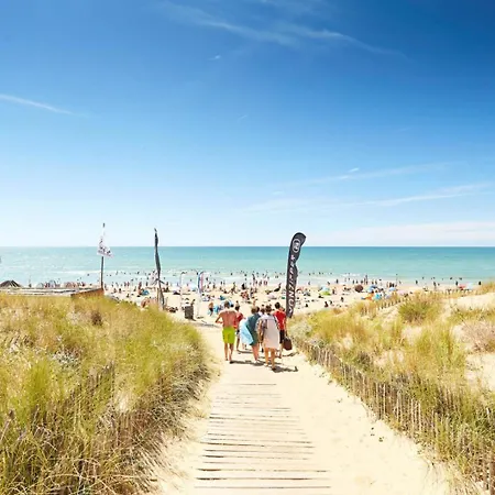 Semesterbostad La Parenthese A La - Swimming Pool - Family